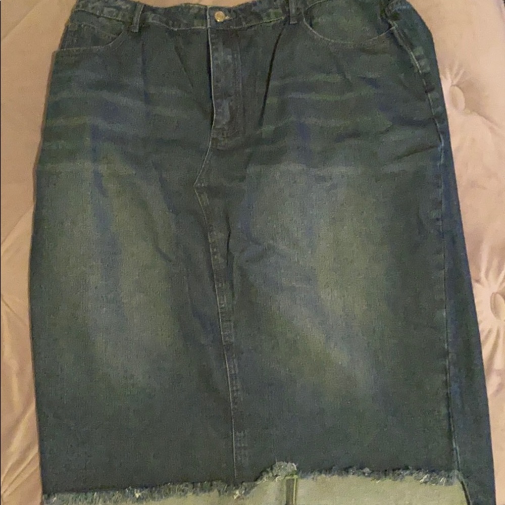 Denim skirt